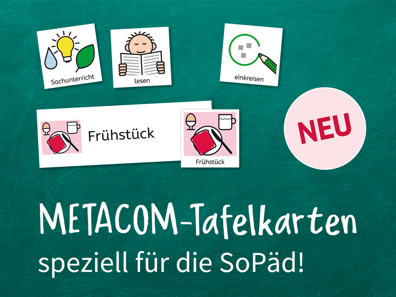 Metacom-Tafelkarten speziell für die SoPäd. Im Hintergrund eine Tafel mit Beispielkarten.